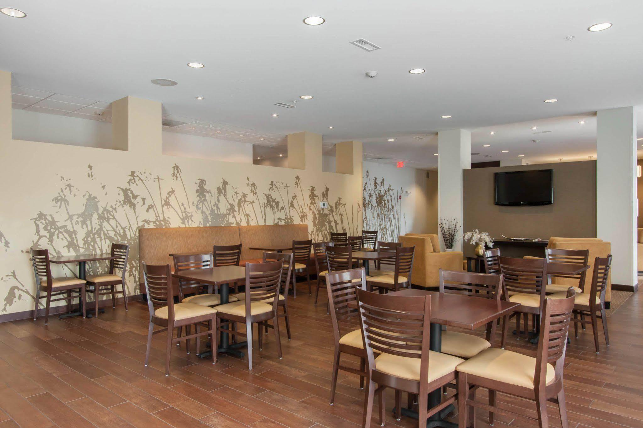 Sleep Inn & Suites Fargo Medical Center Kültér fotó